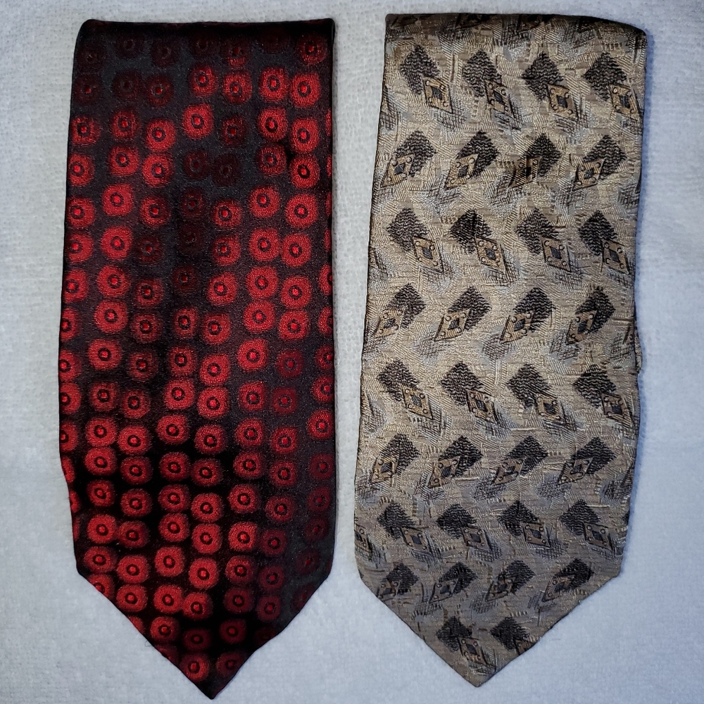 💥2 Vintage Christian Dior Ties Bundle